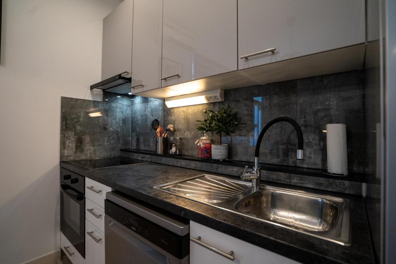 Apartman Dupin Dugi Rat Exterior foto