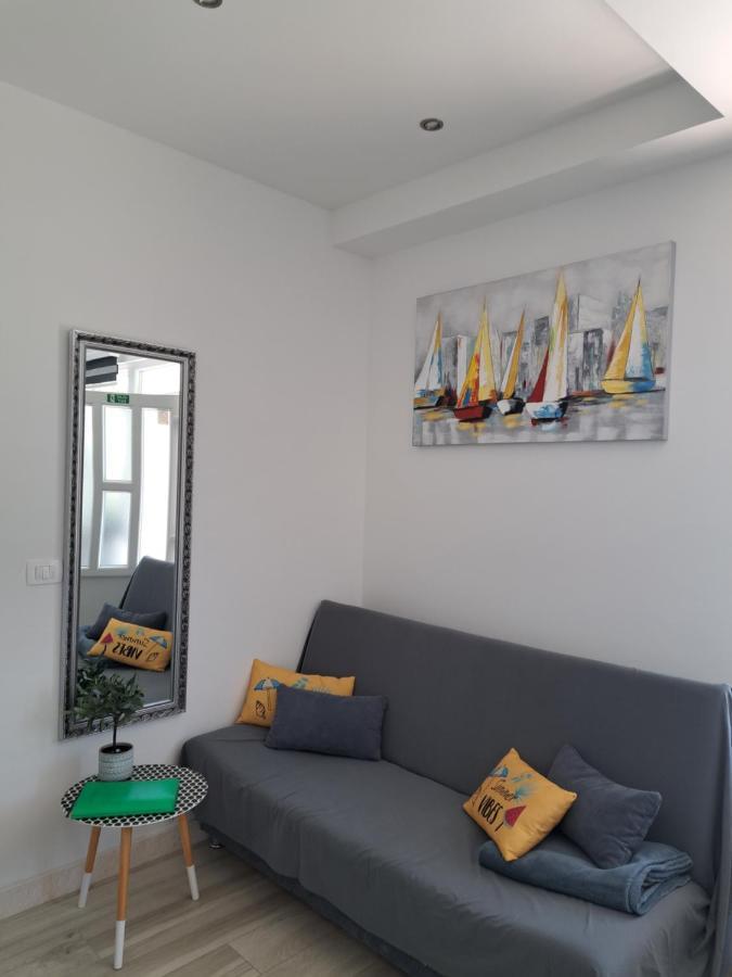 Apartman Dupin Dugi Rat Exterior foto